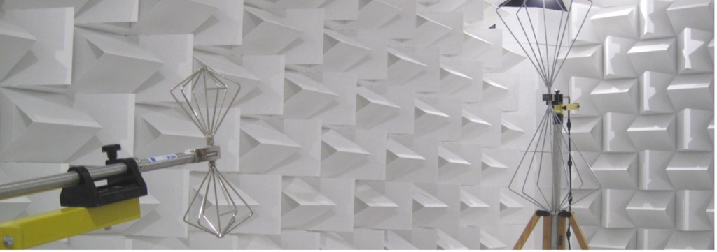 FAR validation measurements in a Fully Anechoic Chamber (30 - 200 MHz)